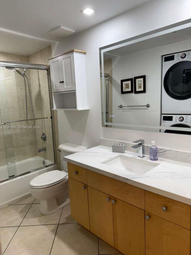 2630 SW 28th St, Unit 34, Miami, FL 33133 Photo