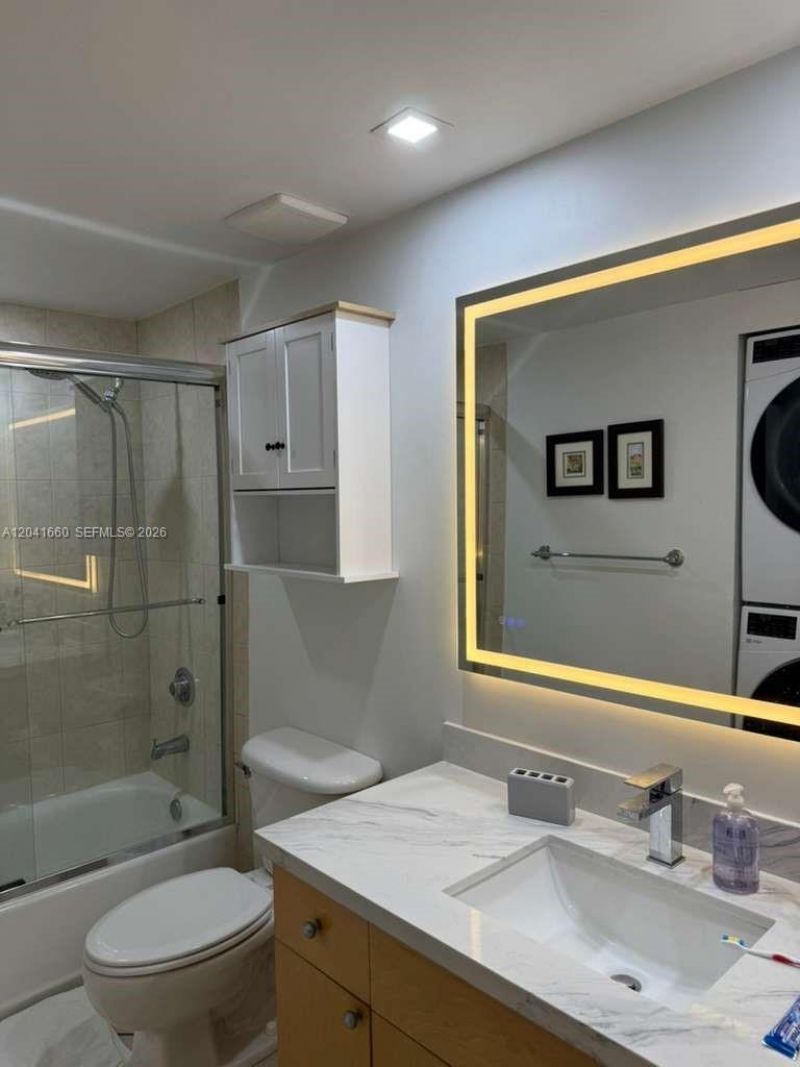 2630 SW 28th St, Unit 34, Miami, FL 33133 Photo