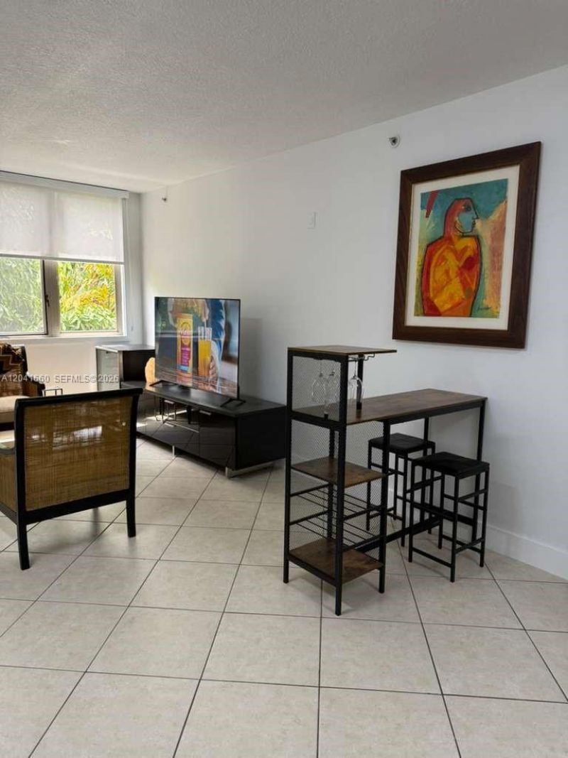2630 SW 28th St, Unit 34, Miami, FL 33133 Photo