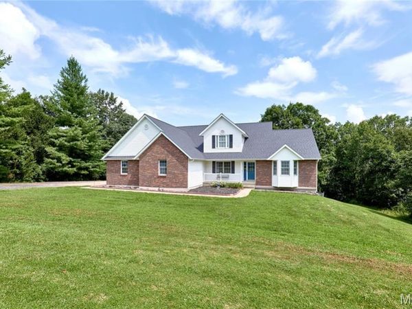 301 Country View Drive, Winfield, MO 63389