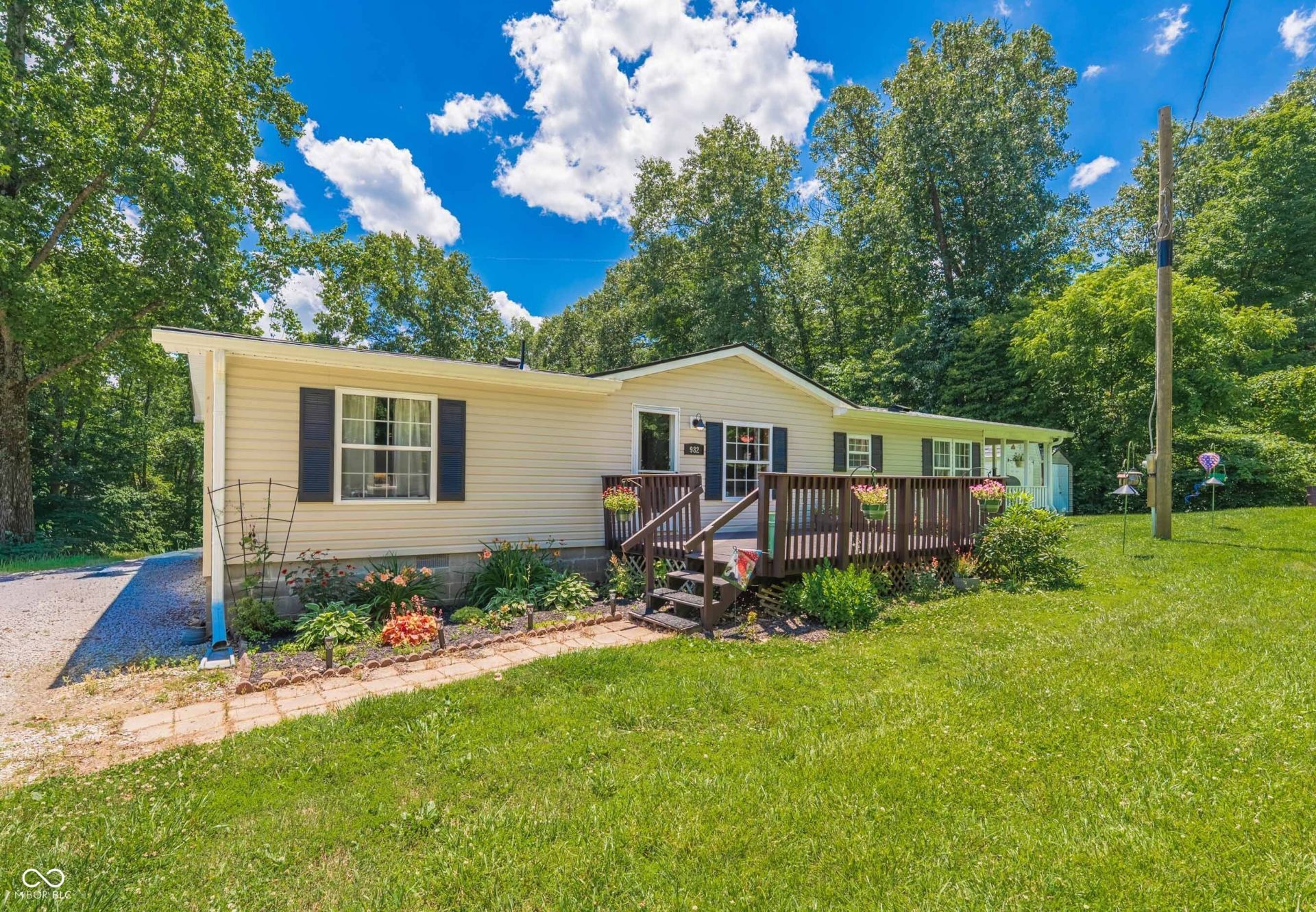 982 E Porter Ridge Road, Spencer, IN 47460 Main Photo