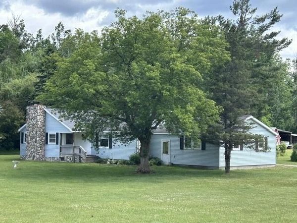 15850 MacDonald Road, Lachine, MI 49753