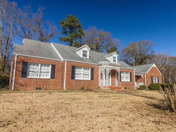 228 N THIRD ST, Selmer, TN 38375