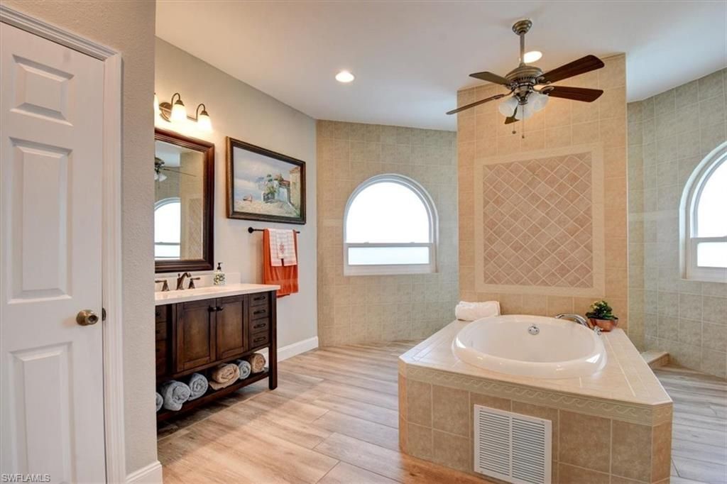 420 SE 32nd St, Cape Coral, FL 33904 Photo