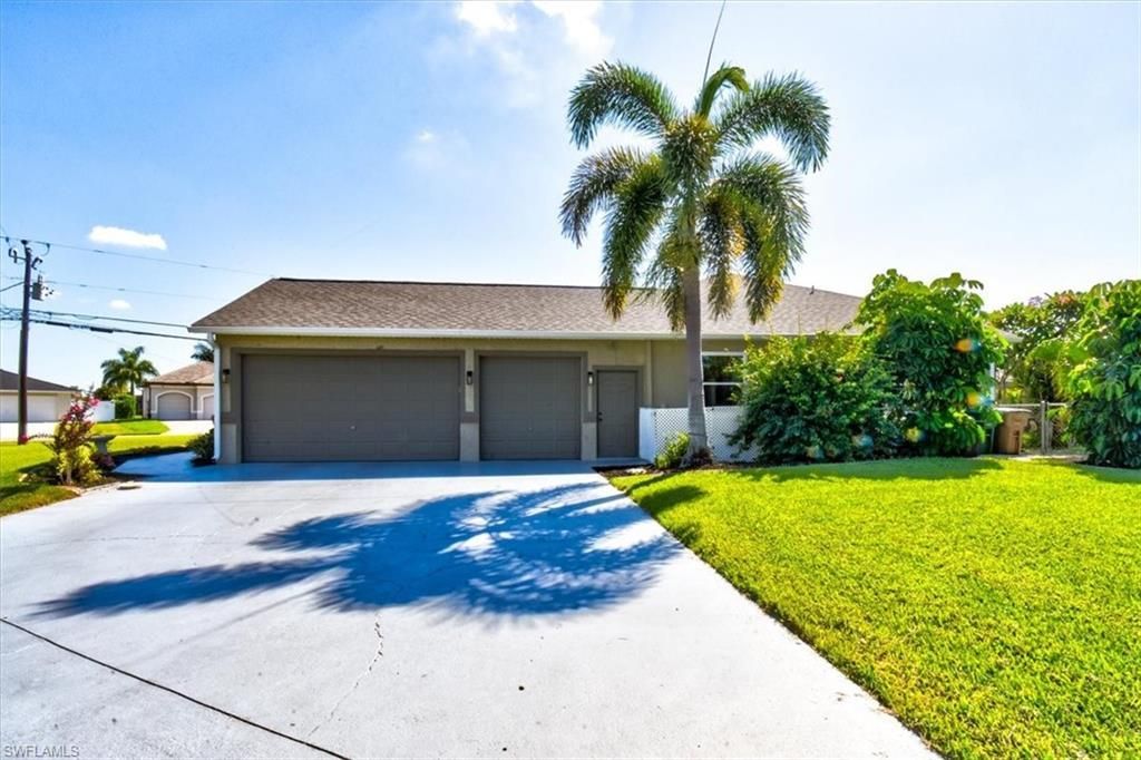 420 SE 32nd St, Cape Coral, FL 33904 Photo