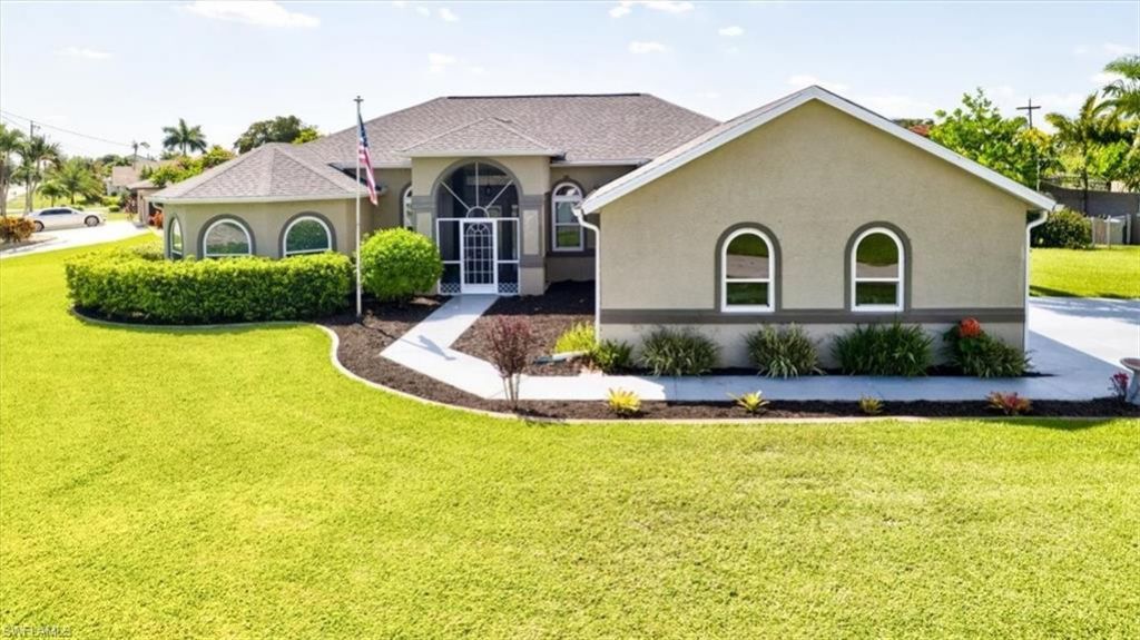 420 SE 32nd St, Cape Coral, FL 33904 Photo