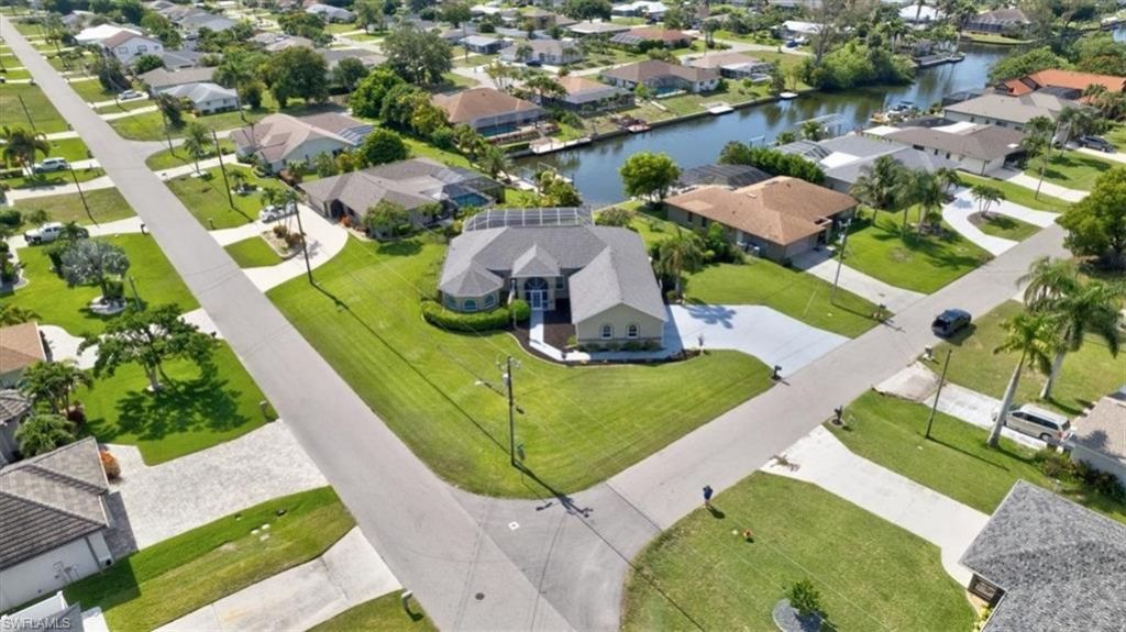 420 SE 32nd St, Cape Coral, FL 33904 Photo