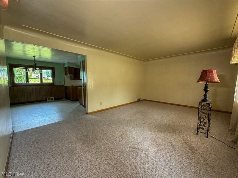 53 Memorial Circle, Campbell, OH 44405 Photo 5