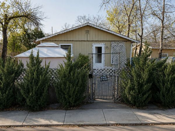 811 Allende, San Antonio, TX 78237