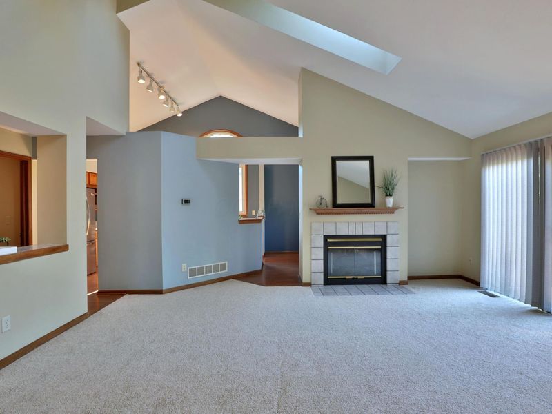 1048 Arcaro Drive, Gahanna, OH 43230 Photo 12