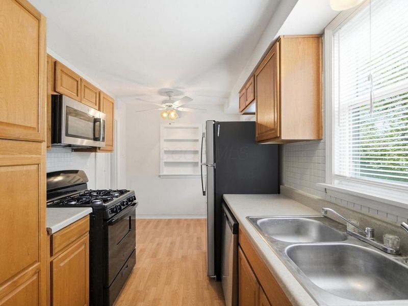 1754 Kenny Road , Columbus, OH 43212 Photo 14