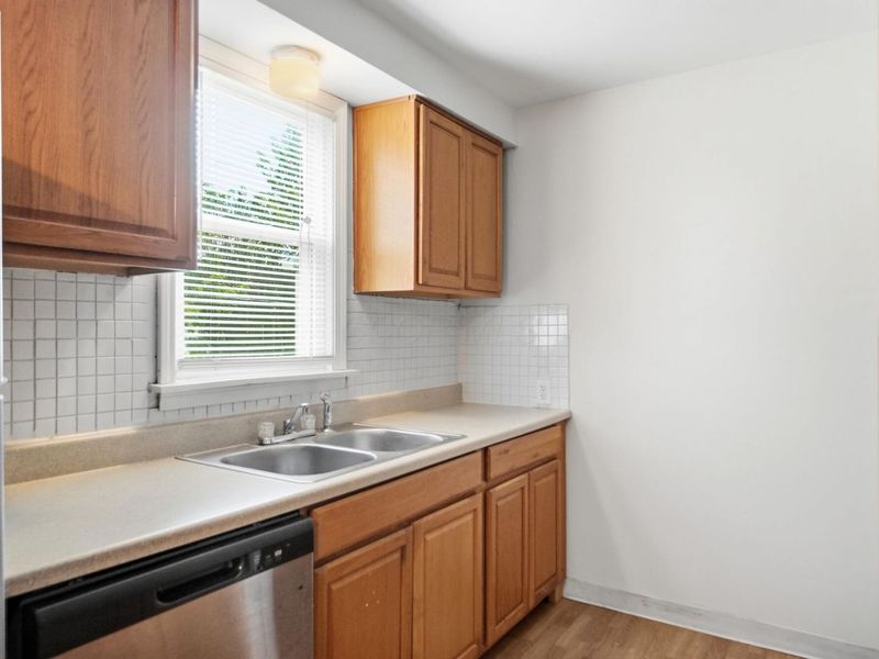 1754 Kenny Road , Columbus, OH 43212 Photo 16