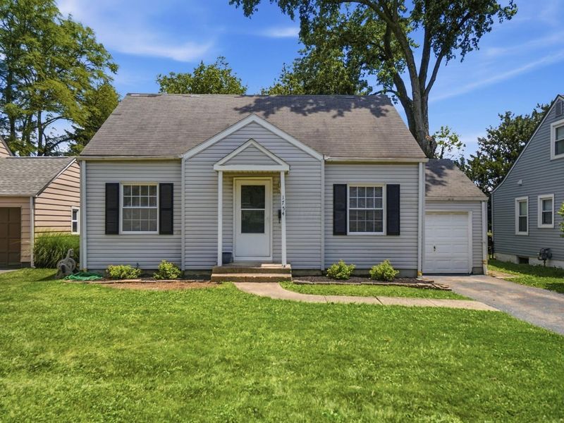 1754 Kenny Road , Columbus, OH 43212 Photo 2