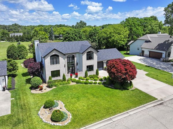 4366 86th St, Kenosha, WI 53142