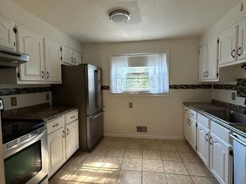 5759 Colerain Avenue, Cincinnati, OH 45239 Photo 6