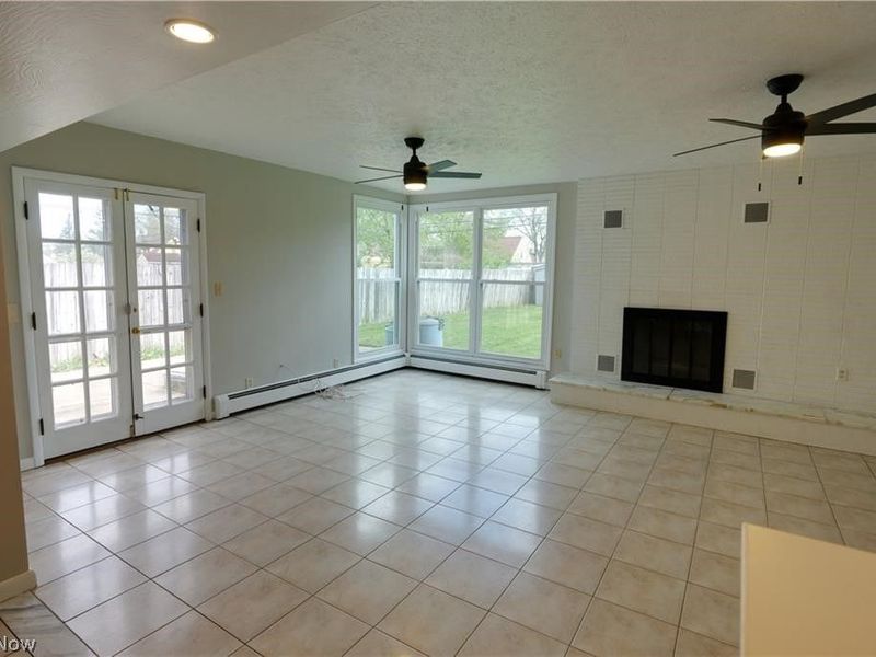 6751 Oakwood Road, Parma Heights, OH 44130 Photo 10