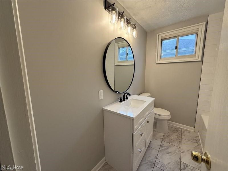 6751 Oakwood Road, Parma Heights, OH 44130 Photo 15