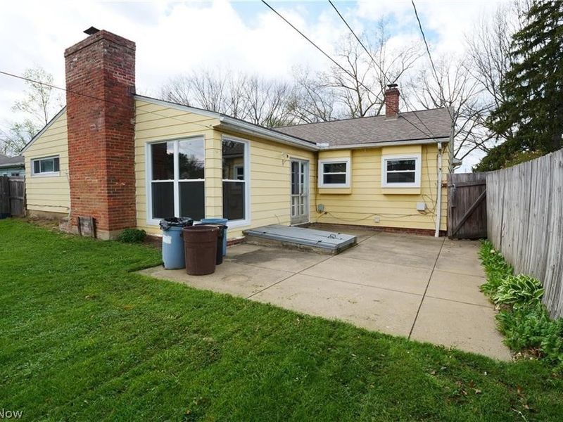 6751 Oakwood Road, Parma Heights, OH 44130 Photo 33
