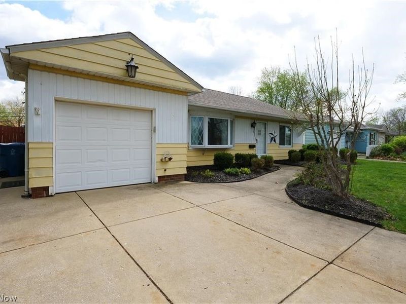 6751 Oakwood Road, Parma Heights, OH 44130 Photo 38