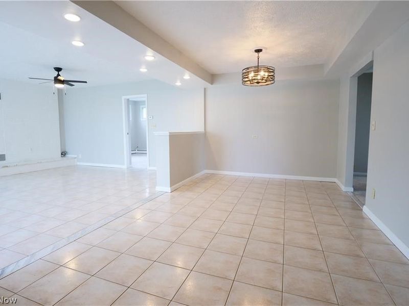 6751 Oakwood Road, Parma Heights, OH 44130 Photo 8