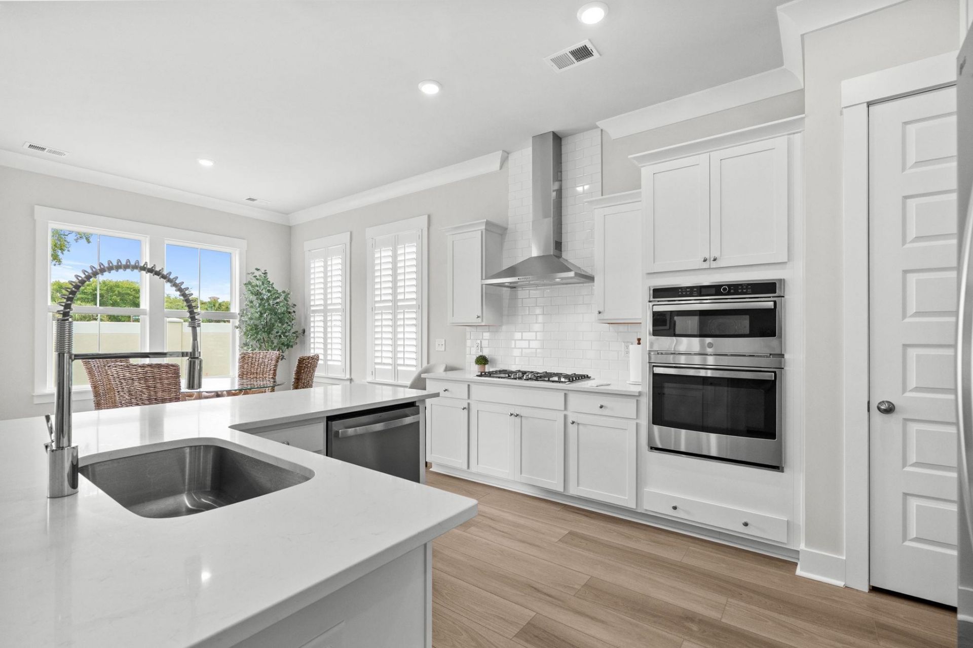 223 Atlantic Breeze St. Photo 22