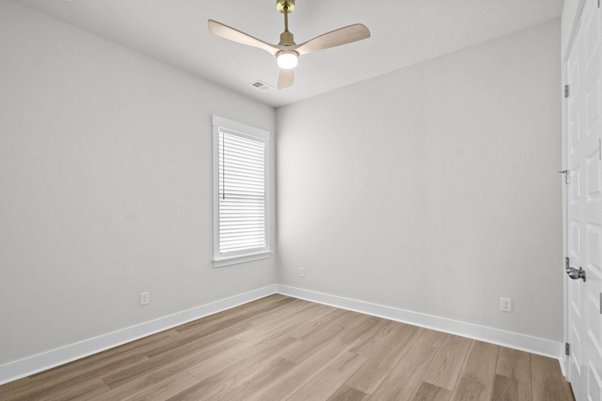 223 Atlantic Breeze St. Photo 33