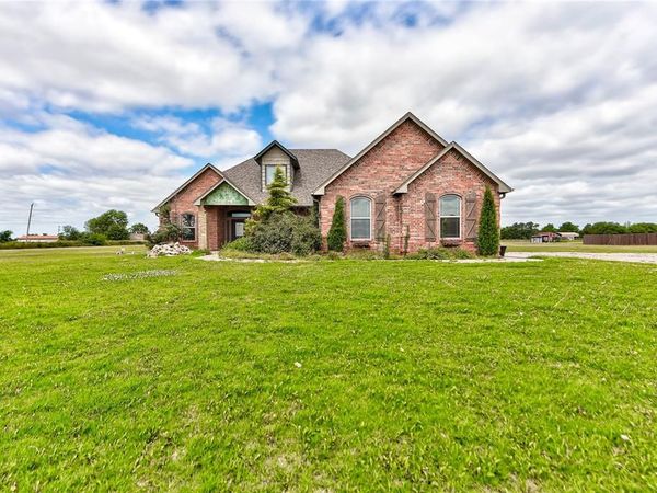 2957 Farm Drive, El Reno, OK 73036