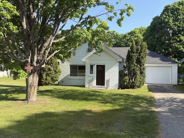 7008 Campbell AVE, Newberry, MI 49868