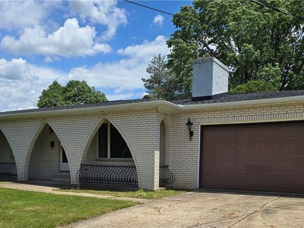 120 Autumnvale , Lockport, NY 14094