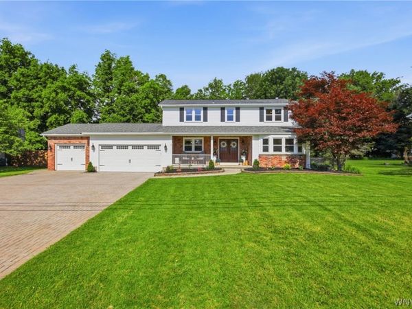 4370 Autumn , Clarence, NY 14031