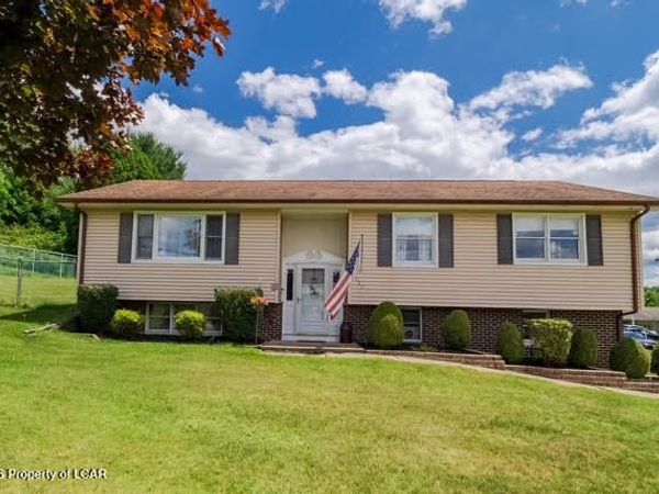537 Mount Olivet Road, Wyoming, PA 18644