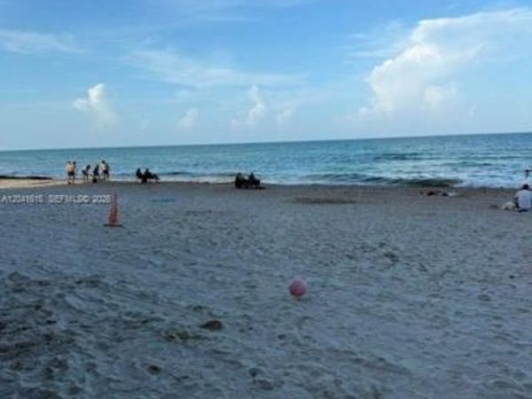 19201 Collins Ave, Unit 348, Sunny Isles Beach, FL 33160