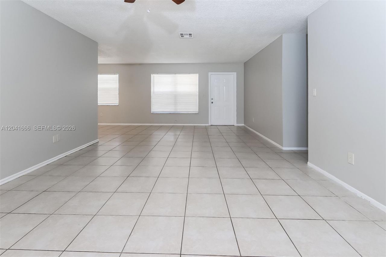 830 Royal Palm Beach Blvd, Royal Palm Beach, FL 33411 Photo