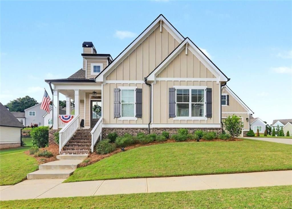 943 Clubside, Monroe, GA 30655 Main Photo