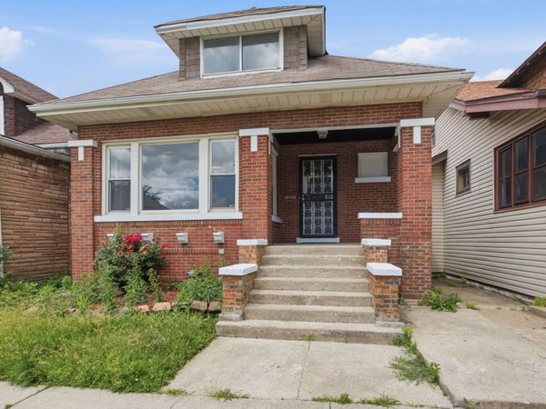 10742 S Prairie Avenue , Chicago, IL 60628