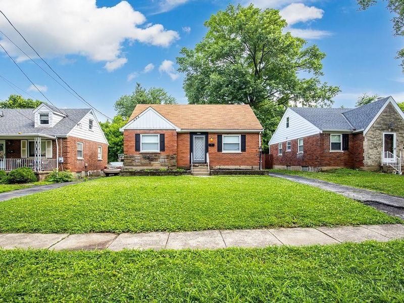 5654 Surrey Avenue, Green Township, OH 45248 Photo 1