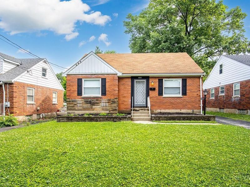 5654 Surrey Avenue, Green Township, OH 45248 Photo 4