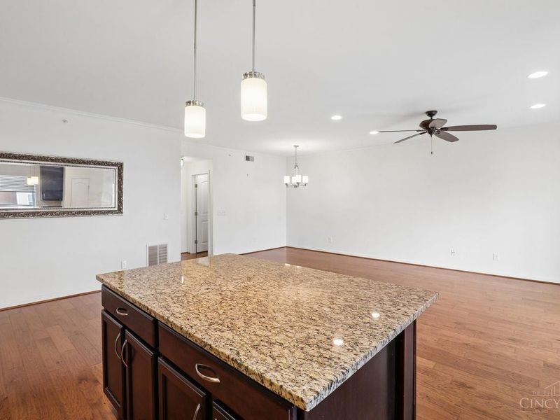 3390 Wasson Road, Unit B, Cincinnati, OH 45209 Photo 13