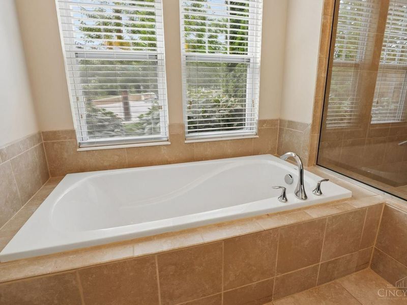 3390 Wasson Road, Unit B, Cincinnati, OH 45209 Photo 23