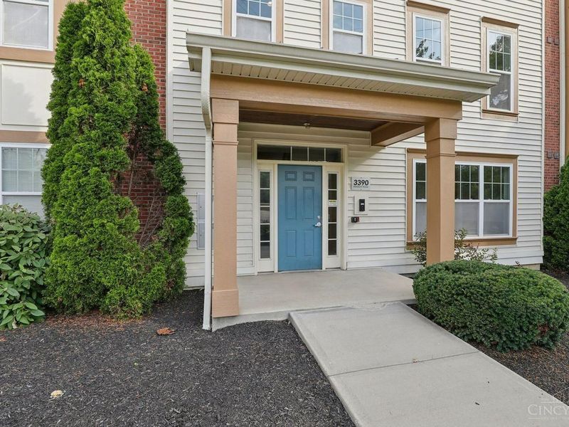 3390 Wasson Road, Unit B, Cincinnati, OH 45209 Photo 3