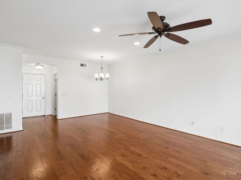 3390 Wasson Road, Unit B, Cincinnati, OH 45209 Photo 7