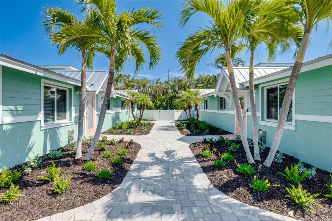 3009 Avenue E, Unit A, Bradenton Beach, FL 34217 Photo