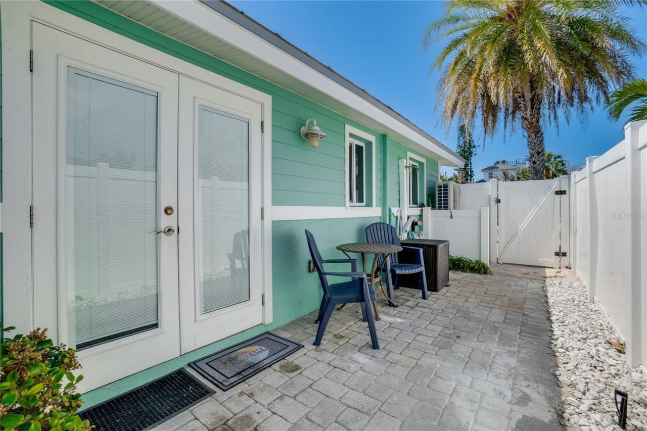 3009 Avenue E, Unit A, Bradenton Beach, FL 34217 Photo
