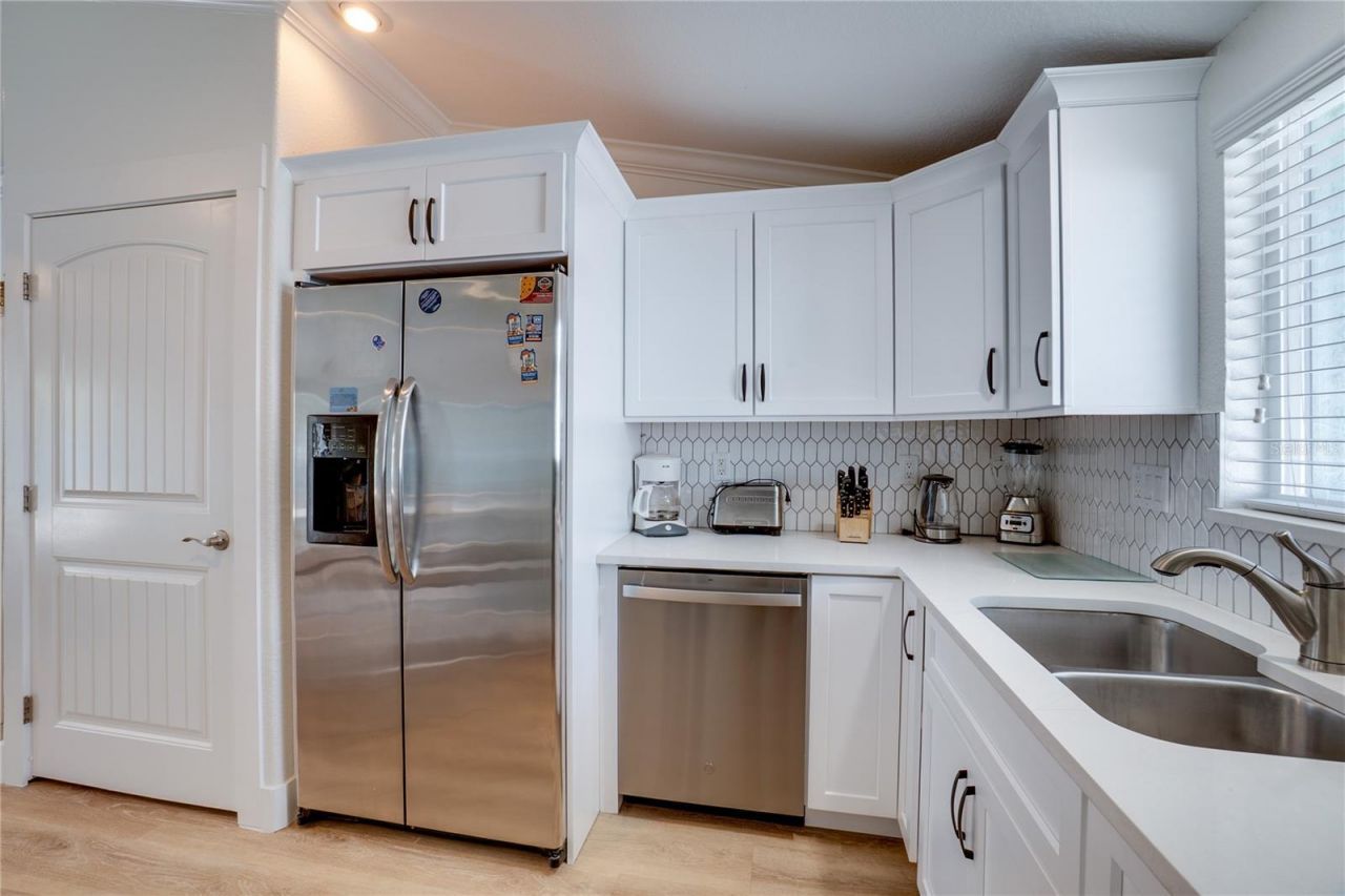 3009 Avenue E, Unit A, Bradenton Beach, FL 34217 Photo
