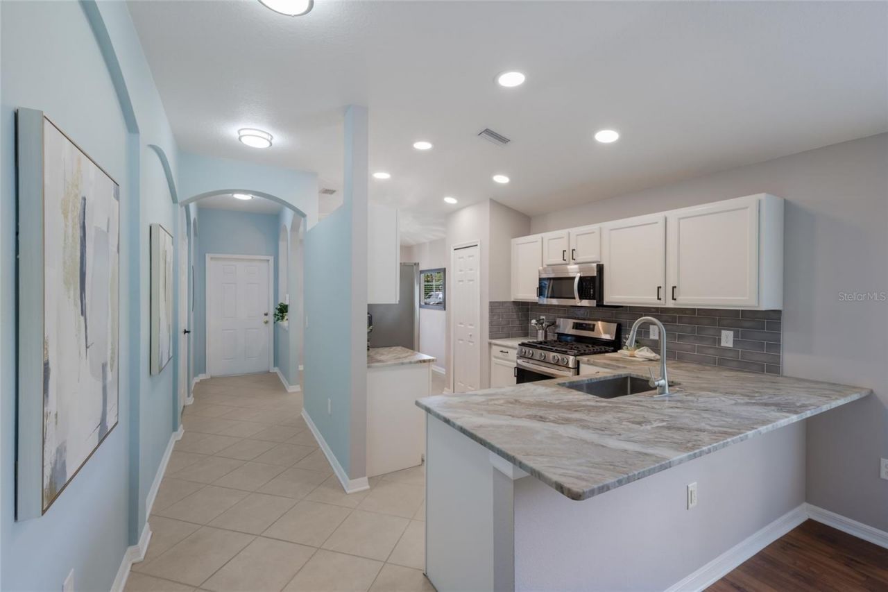 6110 Blue Runner Court, Bradenton, FL 34202 Photo