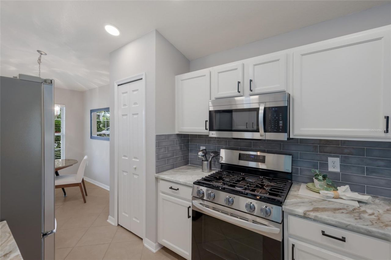 6110 Blue Runner Court, Bradenton, FL 34202 Photo