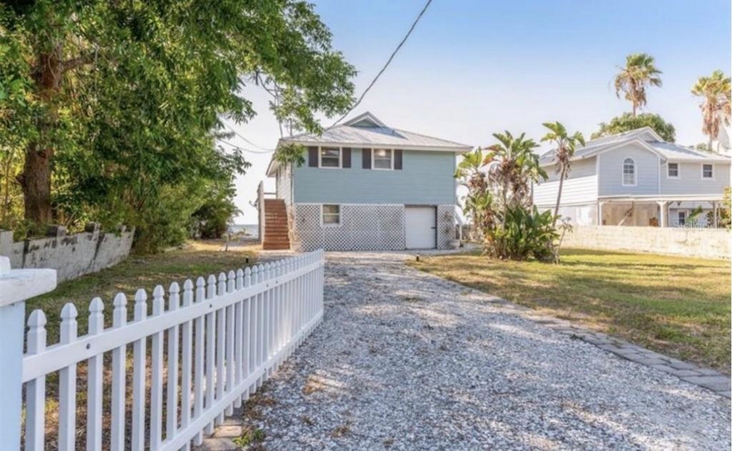 3528 W Shell Point Road , Ruskin, FL 33570 Photo