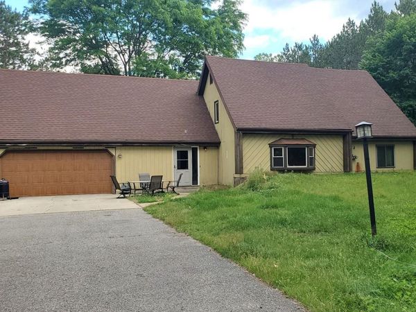 2704 Deerfield Road W, Mt Pleasant, MI 48858