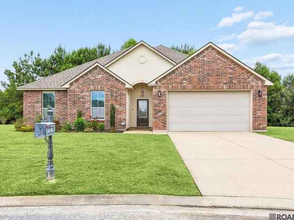 10564 Braves Ave, Denham Springs, LA 70726