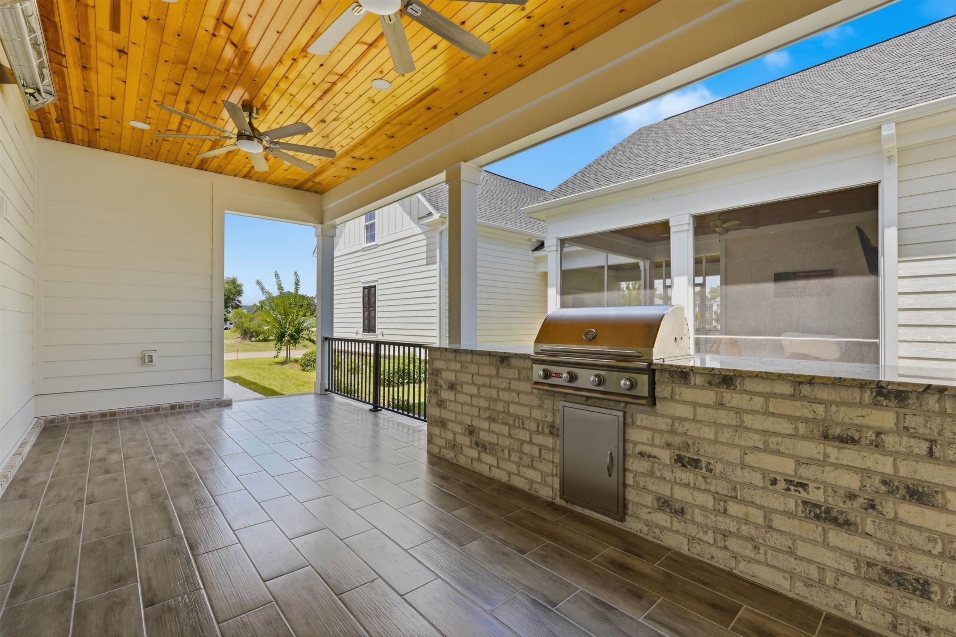 485 West Palms Dr. Photo 12